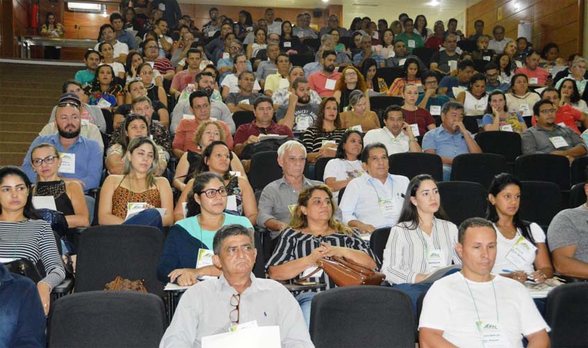 Capacitação leva proposta de uma Nova Ater para colaboradores da Emater-RO