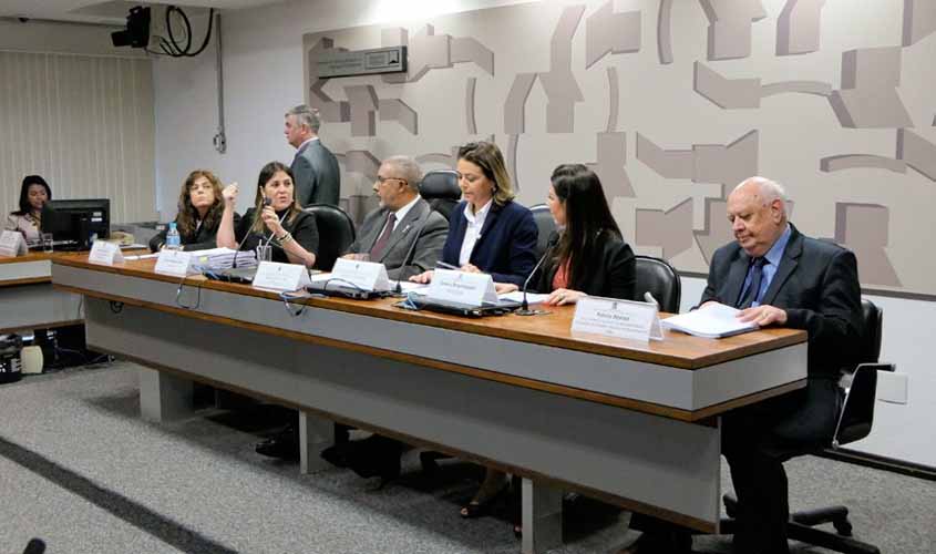 Alienação parental divide especialistas em audiência na CDH