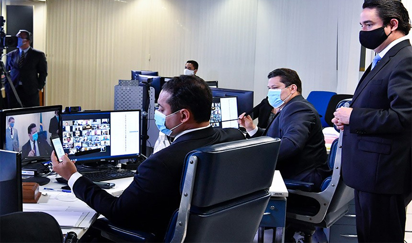 Votação do PL das fake news fica para a próxima semana  