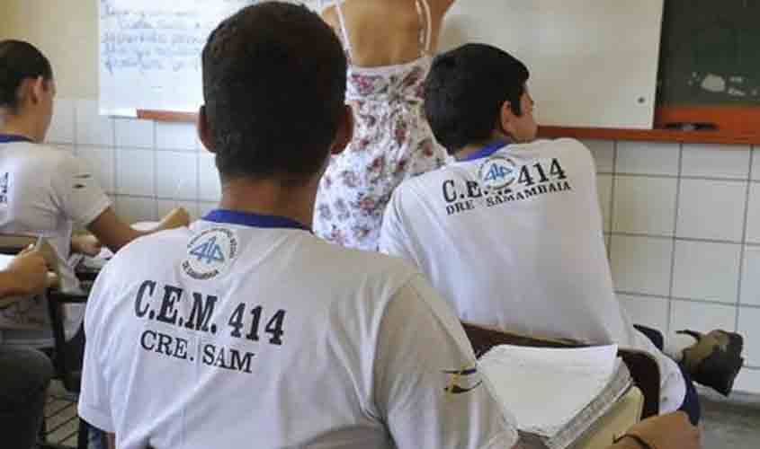 PESQUISA: Mais da metade dos pais acredita que Novo Ensino Médio não prepara jovens de forma adequada