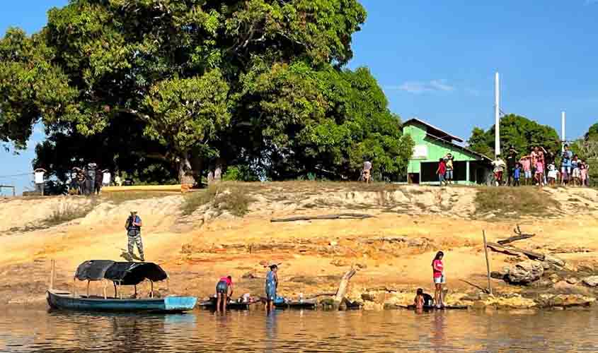 Indígenas da Aldeia Santo André comemoram chegada de energia elétrica