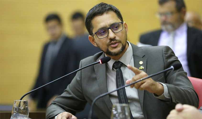 Deputado afirma que projeto de aquisição de armamento não letal foi um pedido do 1º BPM 