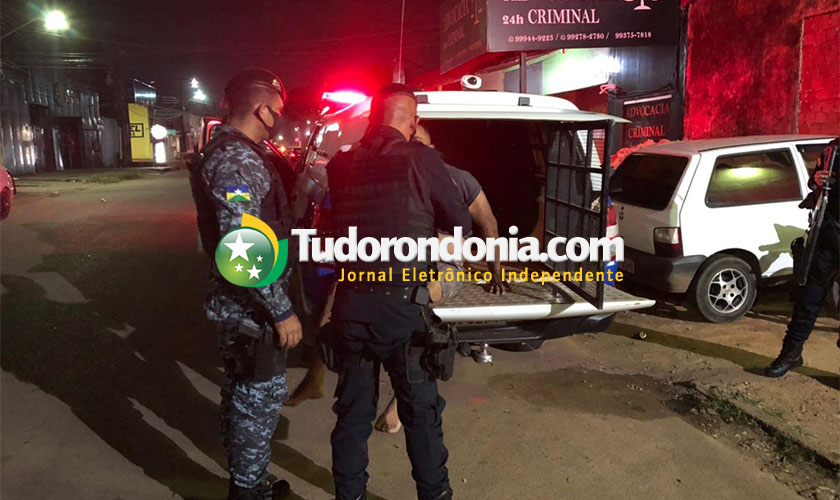 Homem é preso após espancar esposa e ofender policiais militares 