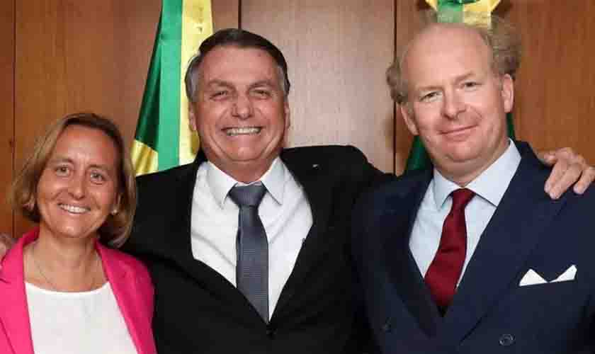 Bolsonaro teve encontro fora da agenda com neta de ministro de Hitler e representante neonazista da Alemanha