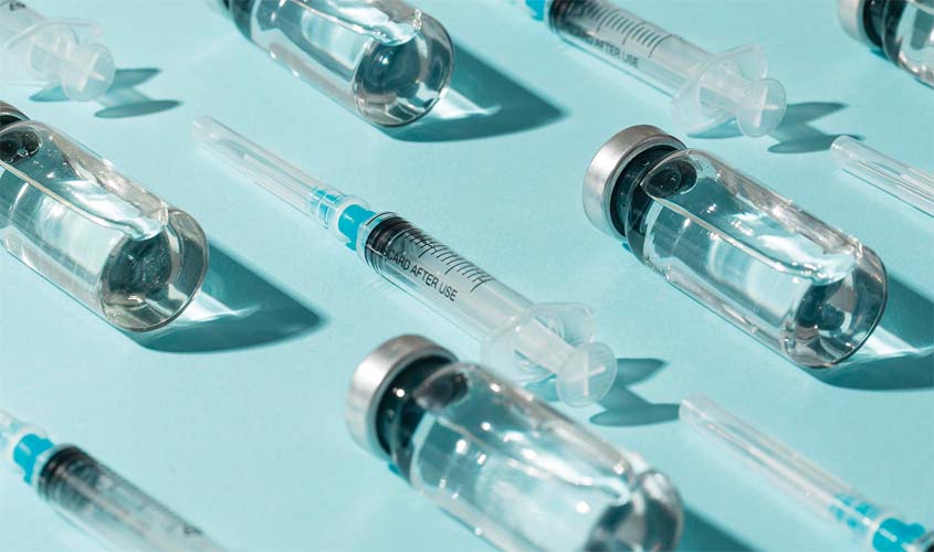 Especialista defende que Brasil desenvolva vacina nacional contra a Covid-19