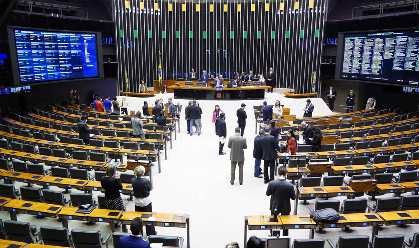  Em 3 anos, Câmara dos Deputados reembolsou quase R$ 15 milhões de despesas médicas aos parlamentares federais