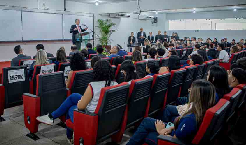 Presidente do STF cumpre agenda em Porto Velho e recebe homenagem do TJRO