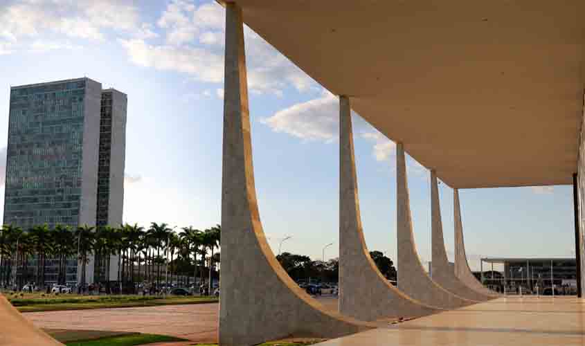 Jornalistas questionam emendas parlamentares que permitem transferência direta de recursos