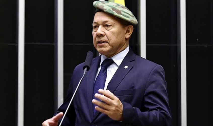 Crhisóstomo é expulso de acampamento no STF e desabafa nas redes: 'Vivemos em uma ditadura'