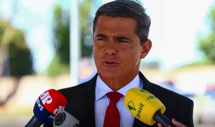 Alta fonte do meio militar considera provável a expulsão do general Mario Fernandes