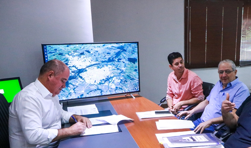 Projeto de Lei normatizando serviços de transporte por aplicativo começa a tramitar na Câmara