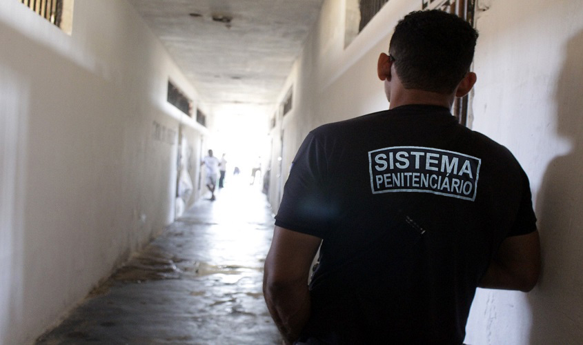 Diretores de presídio são orientados a denunciarem servidores