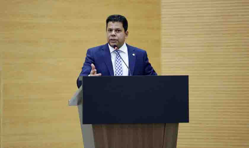 Jair Montes pede a Sejucel academias ao ar livre nos condomínios: Morar Melhor, Orgulho do Madeira e Porto Bello