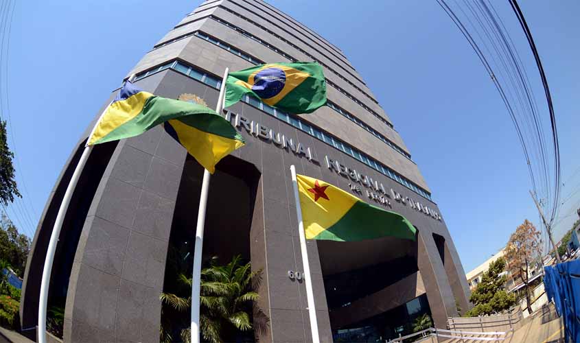 TRT-14 (RO/AC) assina contrato com organizadora do próximo concurso público de servidores