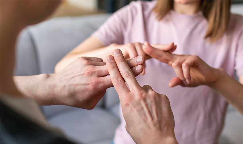 MP aprimora atendimento à sociedade com criação de Serviço de Atendimento em Libras