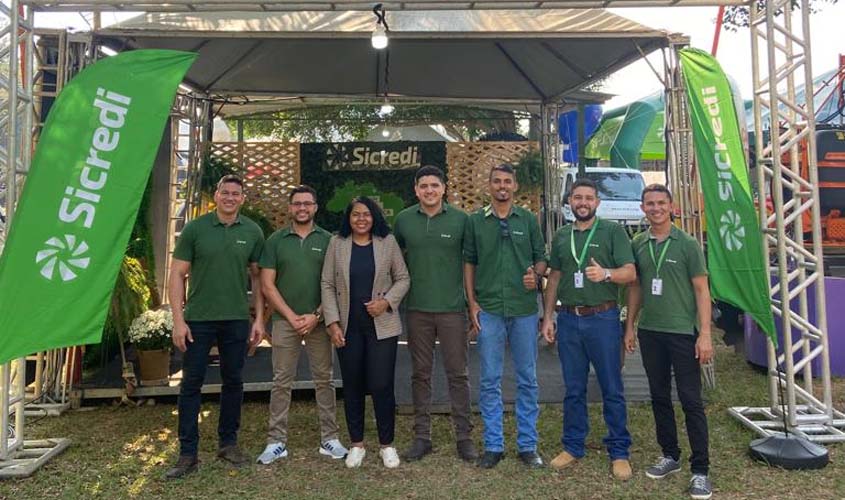 Sicredi impulsiona oportunidades no agronegócio durante a 4ª AgroShow