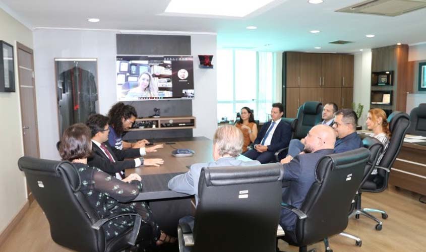 MPRO se reúne com representante do Ministério da Mulher, Família e Direitos Humanos para debater a implantação de dois programas