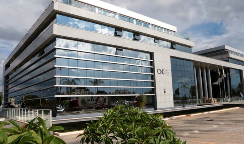 CNJ abre novo processo sobre manifestações de juíza mineira em redes sociais