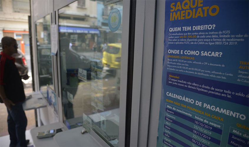 Agências da Caixa abrem neste sábado para pagamento do FGTS