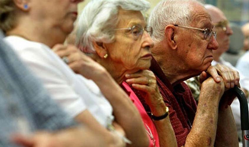 Mais de 2,1 mil instituições para idosos vão receber auxílio emergencial