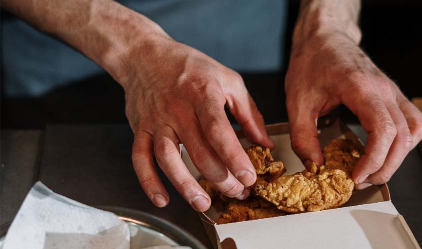 Novas profissões crescem: conheça profissionais que mudaram sua trajetória antes do sucesso