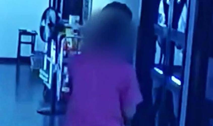 Governo filipino ordena o retorno de embaixadora no Brasil que agrediu empregada doméstica