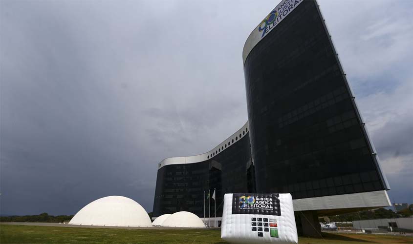 TSE exonera servidor que atuava com inserções de propaganda eleitoral