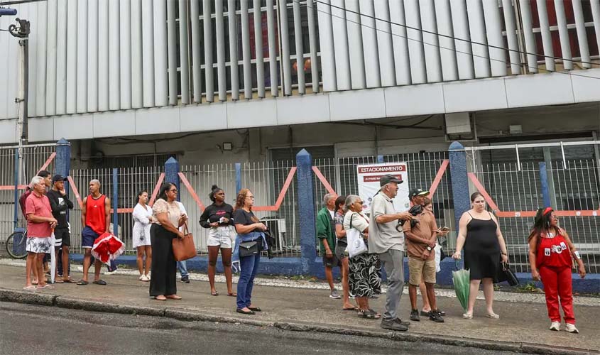 PF investiga falhas em ônibus que podem ter prejudicado eleitores