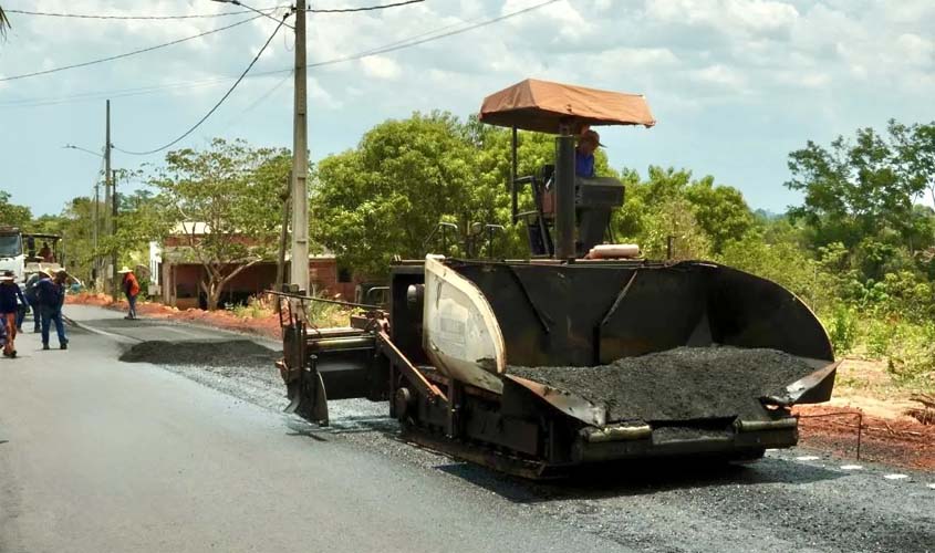 Município recebe obras urbanas do governo de RO