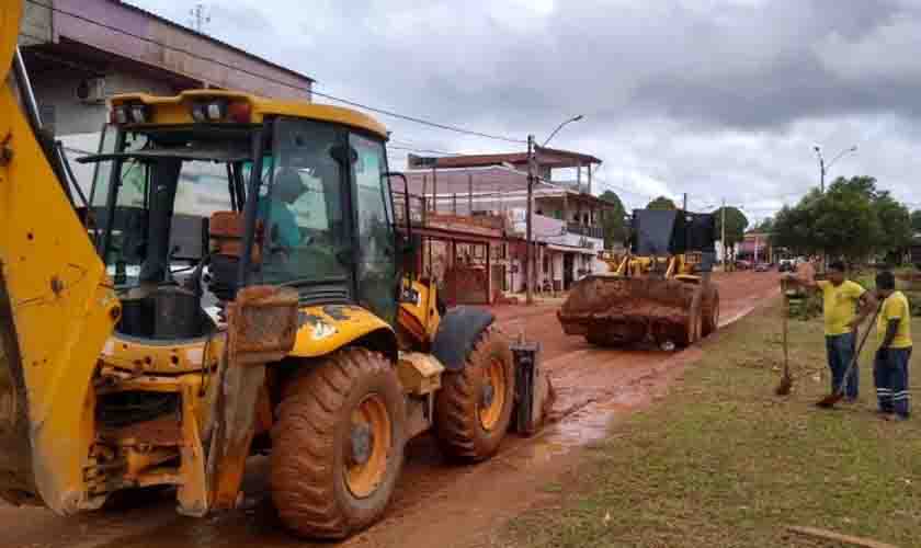 Distrito de União Bandeirantes recebe mutirão de serviços