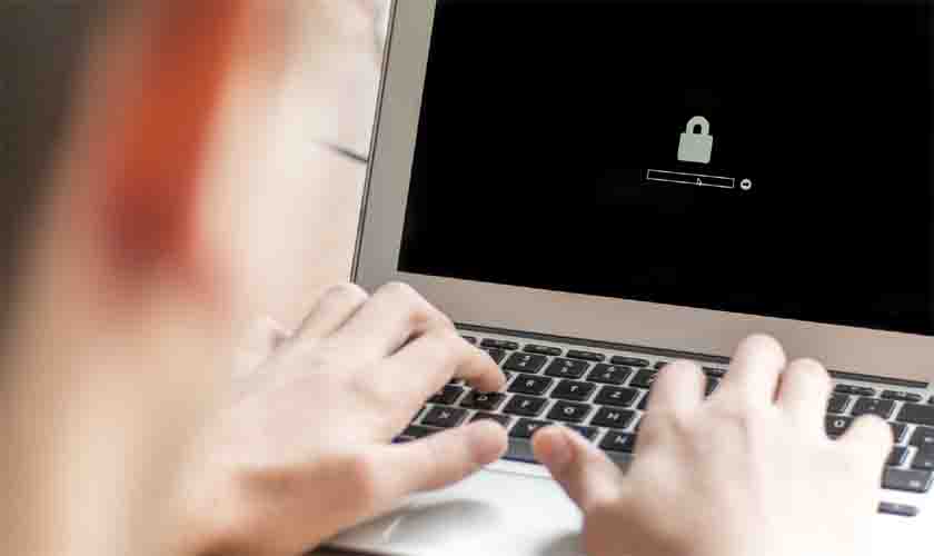 Coordenador dispensado por mau uso de senha reverte justa causa e receberá indenização