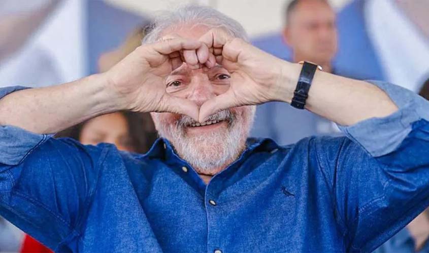Lula cumpre promessa sobre IR e orçamento