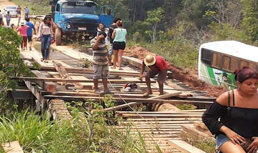 Bolsonaro diz que rodovia Porto Velho-Manaus será recuperada