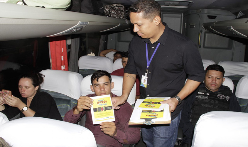 Operação Rodovida conscientiza passageiros para viagem com segurança