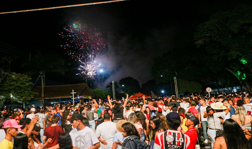 Festa da Virada com muita música e queima de fogos