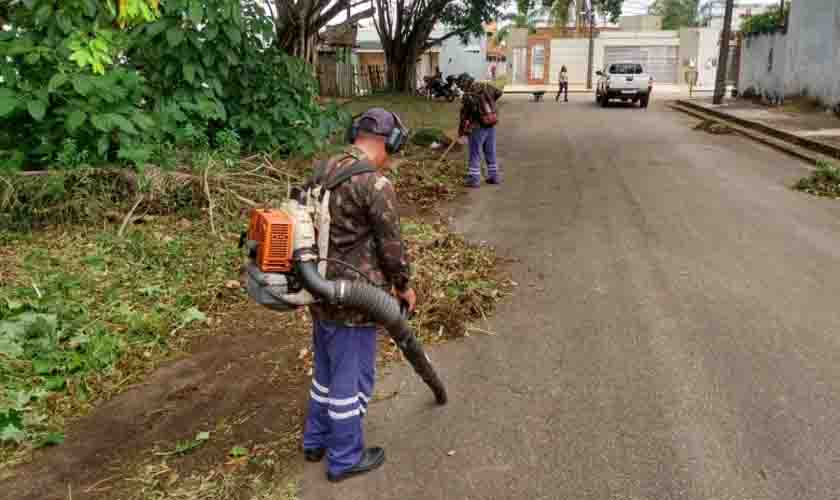 Mutirões de limpeza beneficiam bairros, praças, mercados e trecho da BR-364 em Porto Velho