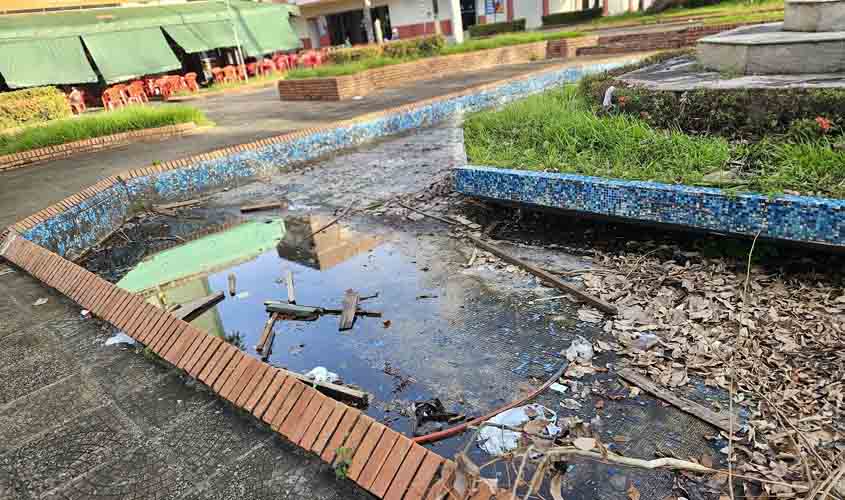 Praça Marechal Rondon, cartão-postal de Porto Velho, transformou-se em símbolo do descaso e abandono da nossa cultura e história!