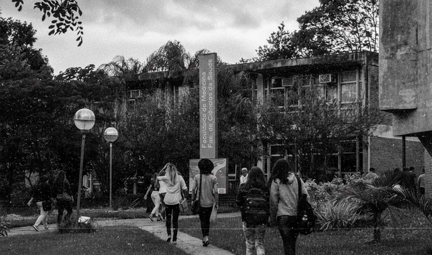 Proposta de 'OAB da Medicina' reacende debate sobre formação médica