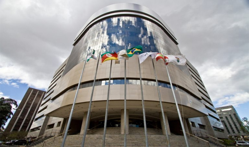 ACIDENTE DA CHAPECOENSE: TRF4 nega bloqueio de R$ 52 milhões de seguradoras