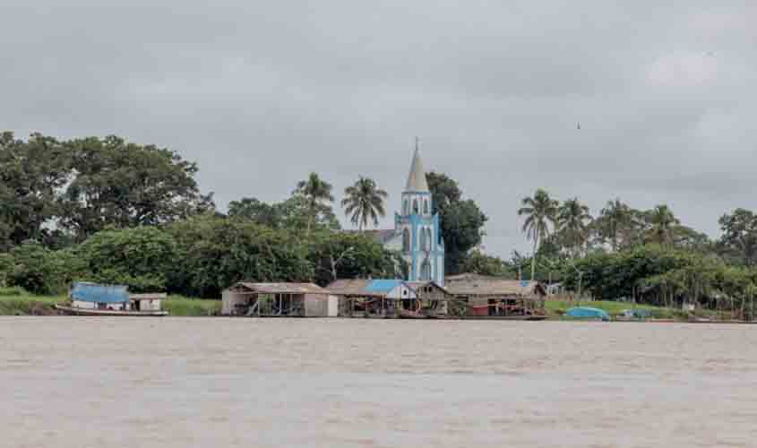 Defesa Civil orienta famílias do Baixo Madeira em Porto Velho