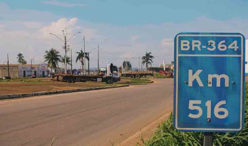 'Tem muita gente jovem para viver. Eu mesma, quero viver mais 76 anos, e a gente depende de uma estrada que dê condições para isso'