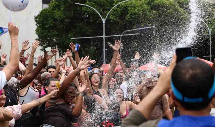 Celular no carnaval: saiba como proteger dados em caso de furto