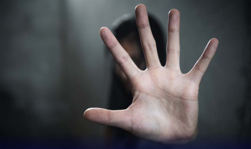 PM prende homem por agressão 