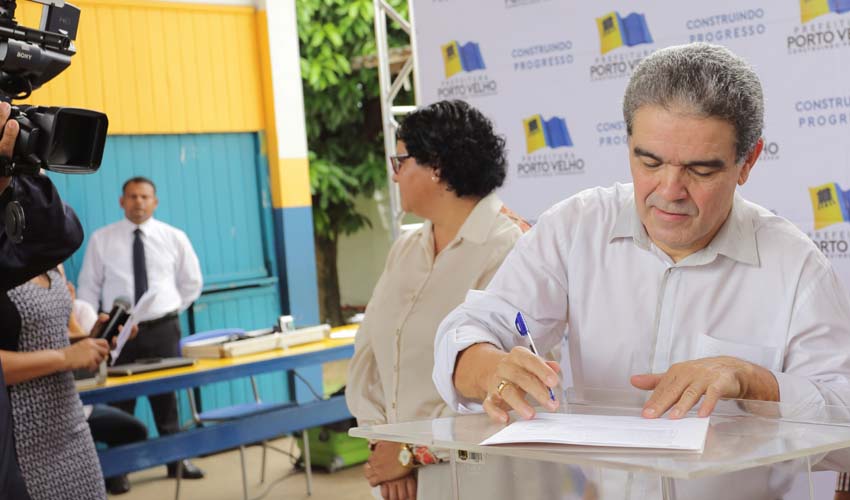 Aélcio da TV destina mais de R$2,5 milhões em emendas parlamentares para educação de Porto Velho