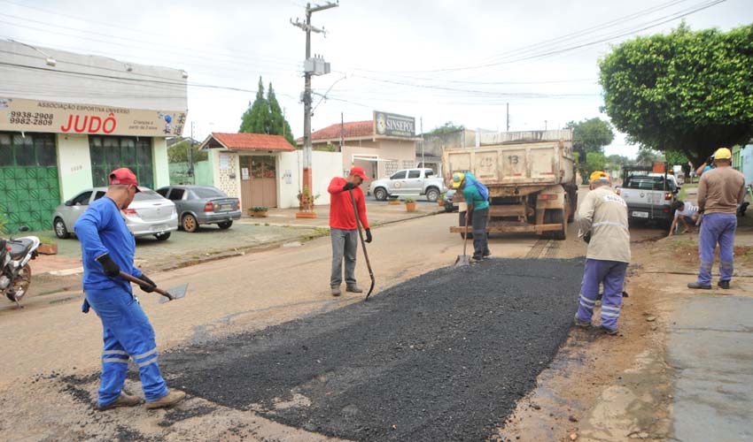 Operação tapa-buracos da Prefeitura de Porto Velho prossegue com três frentes de trabalho