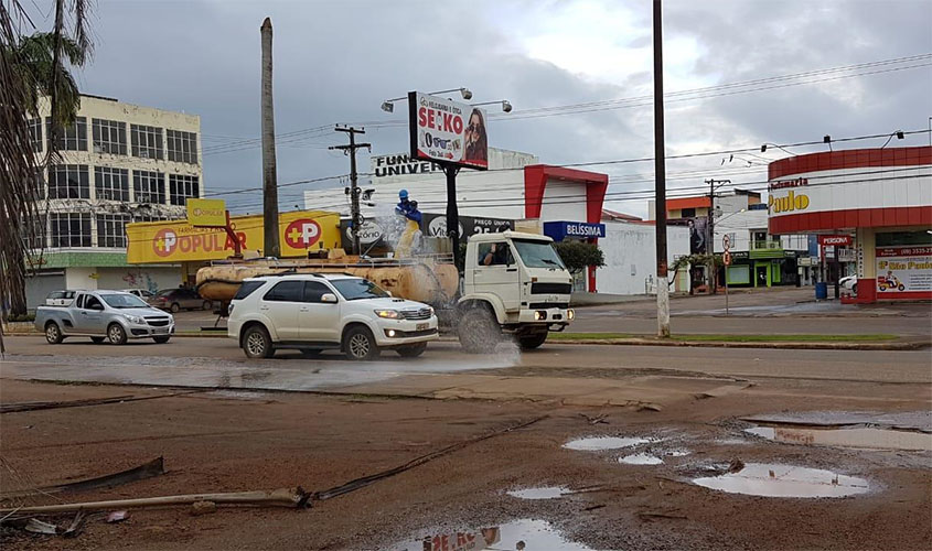 Parceria entre Prefeitura e Águas promove desinfecção dos locais de grande circulação