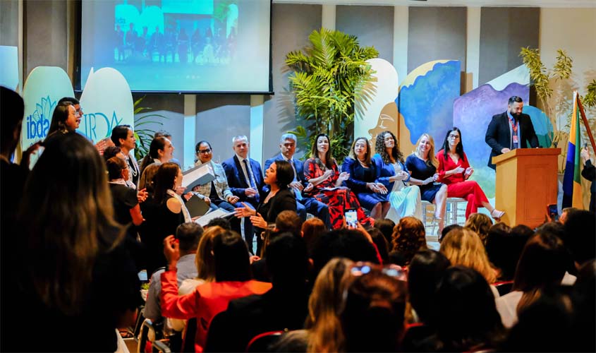 Deputada Ieda Chaves representa Assembleia Legislativa em evento na OAB-RO