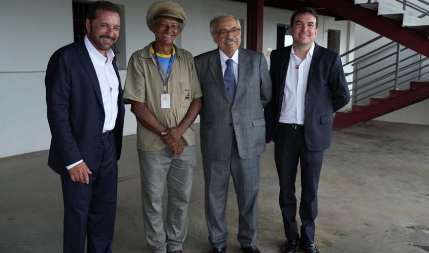 Prefeito Hildon Chaves acompanha ministro do STJ em visita ao complexo da Madeira-Mamoré