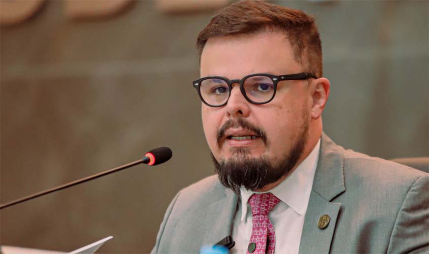 Procurações atualizadas e comprovantes de residência somente podem ser exigidos por decisão fundamentada no contexto dos autos, recomenda corregedor do TJRO