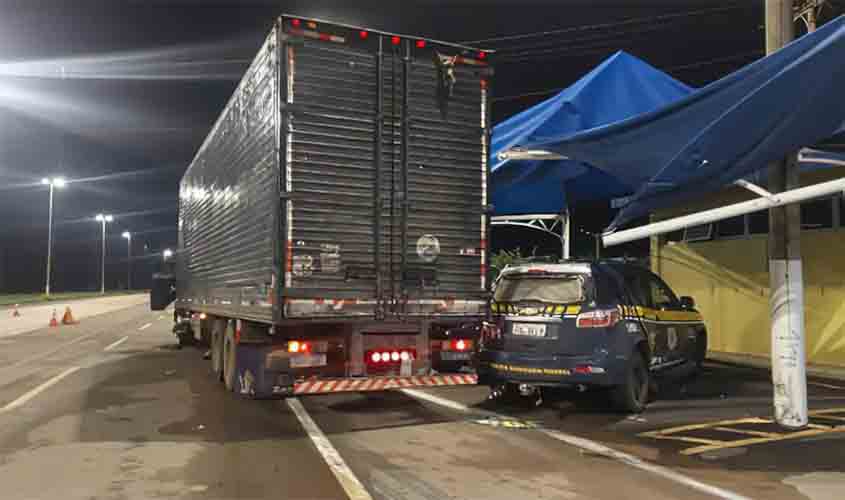 PF vai investigar motorista que jogou caminhão contra posto da PRF